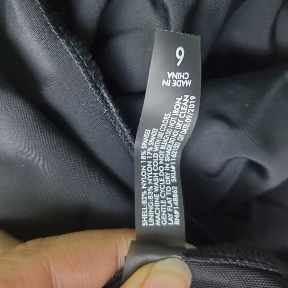 Torrid Women's Black Active High-Rise Capri Swim Legging Size 6 - Picture 4 of 4